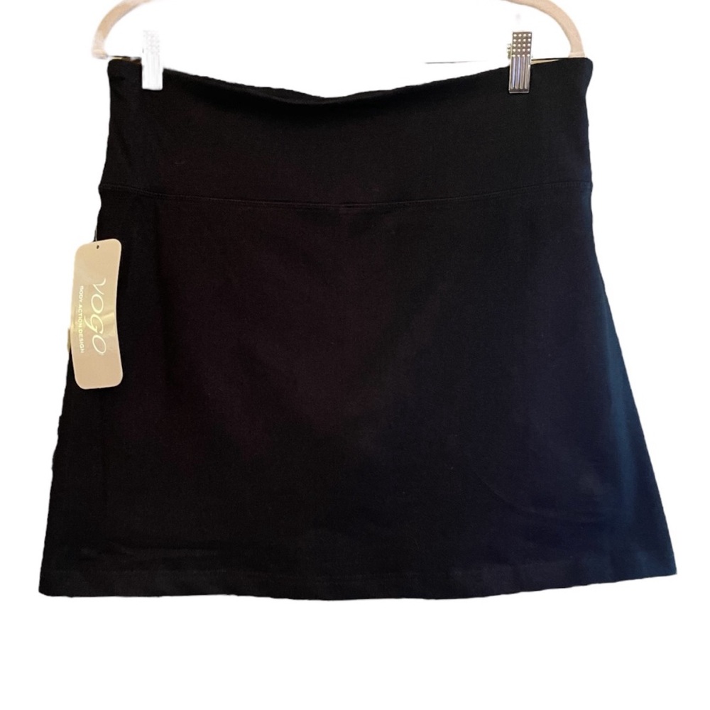 NWT VOGO Athletica Skort In Black. Size Large.